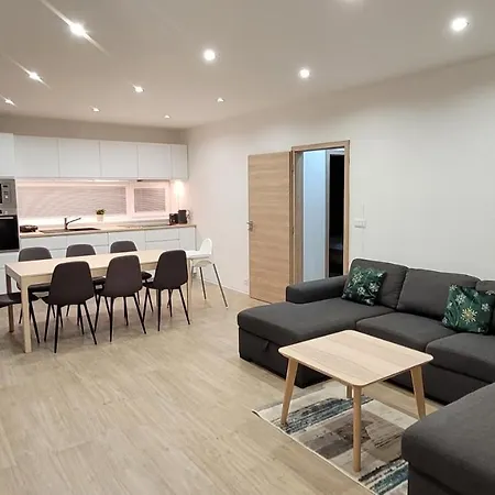 House Tatras Апартаменты *